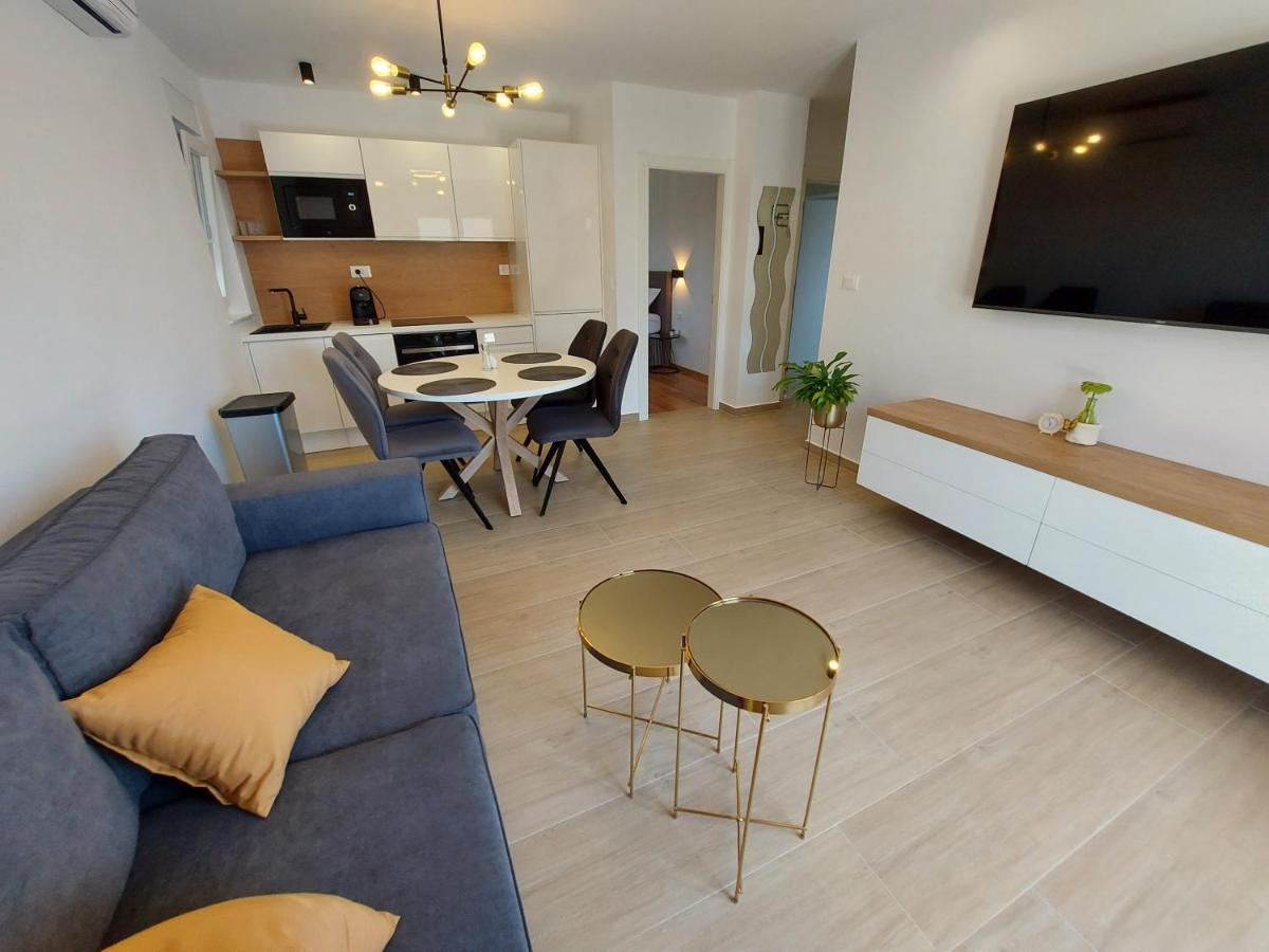Luxury Apartments Marina View Водице Екстериор снимка