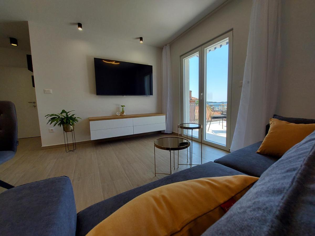 Luxury Apartments Marina View Водице Екстериор снимка