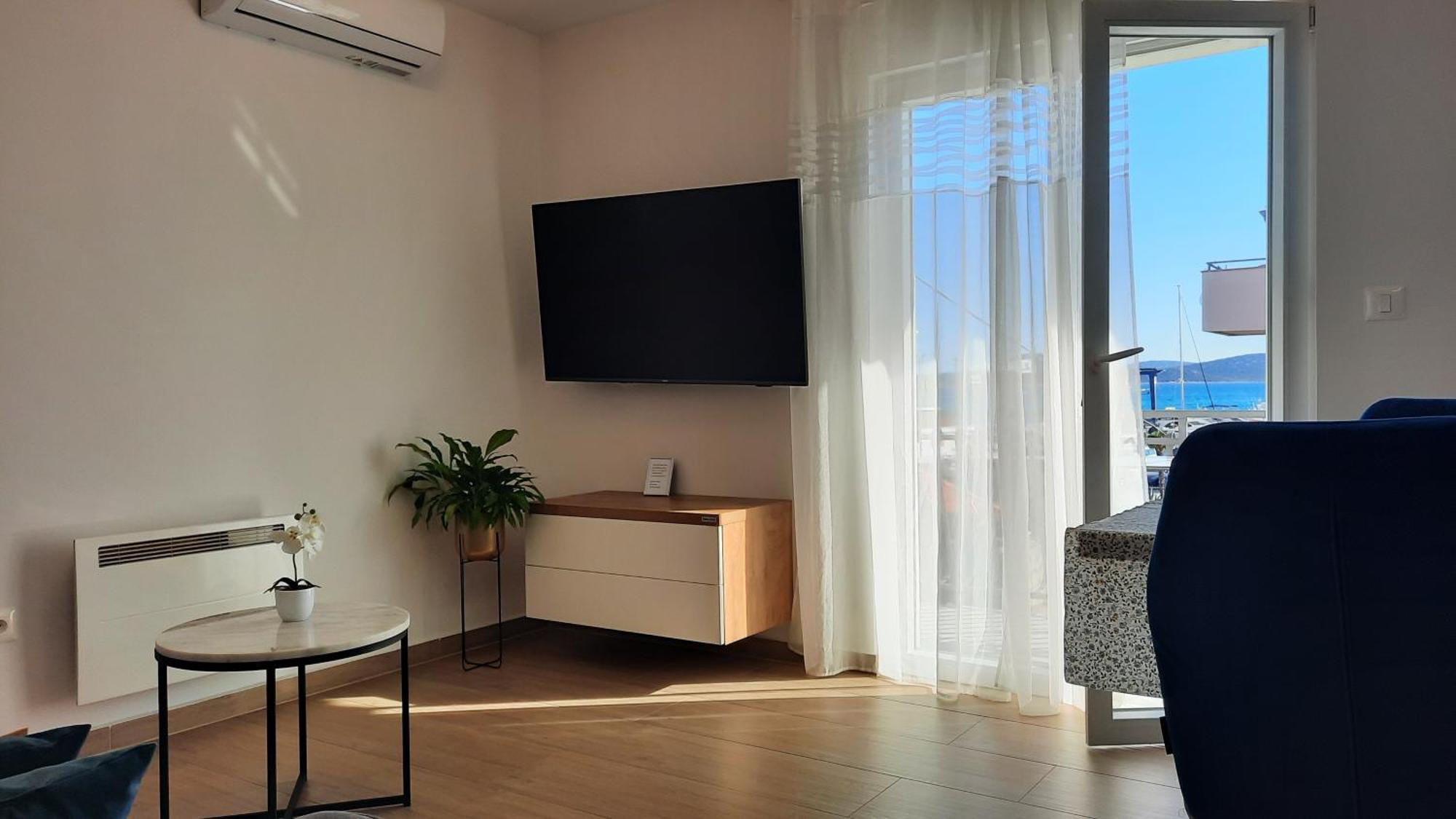 Luxury Apartments Marina View Водице Екстериор снимка