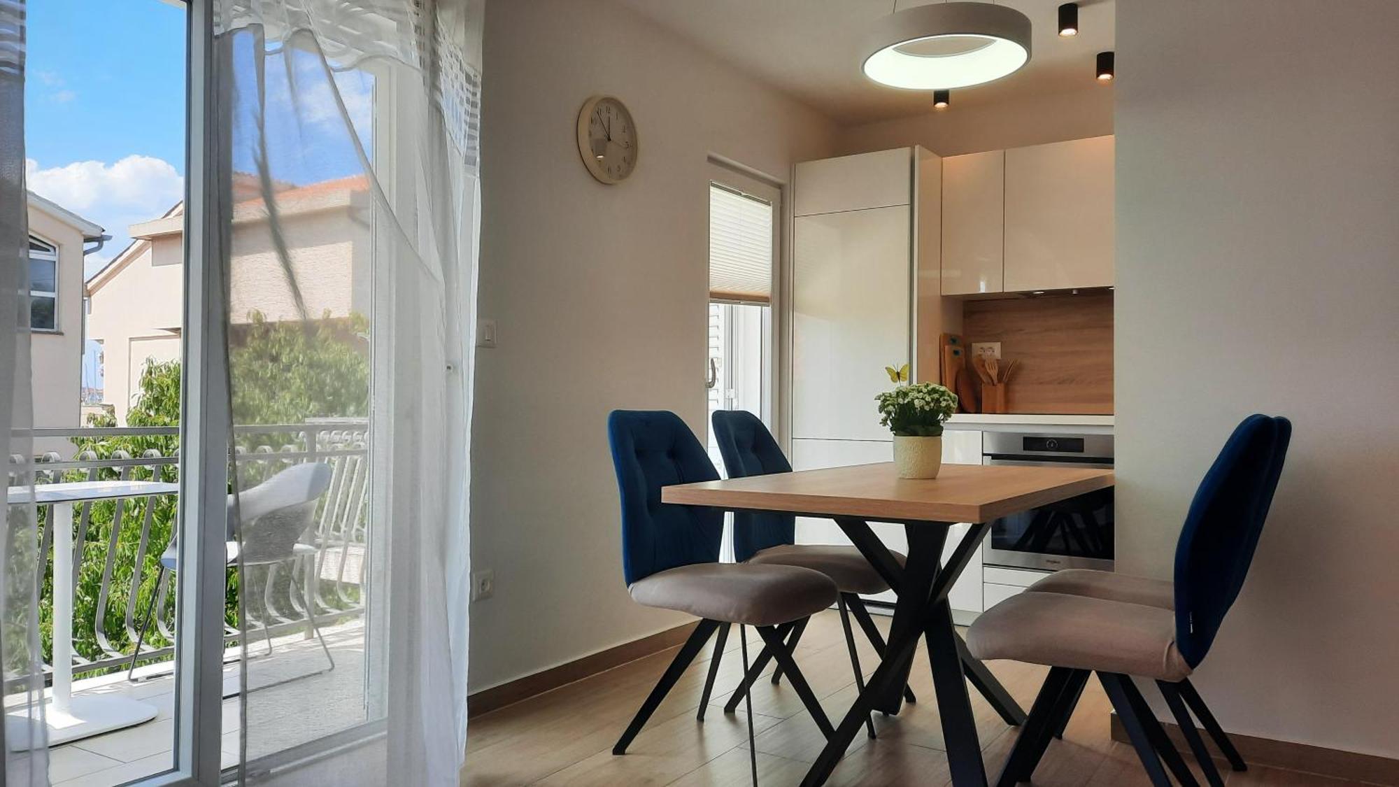 Luxury Apartments Marina View Водице Екстериор снимка