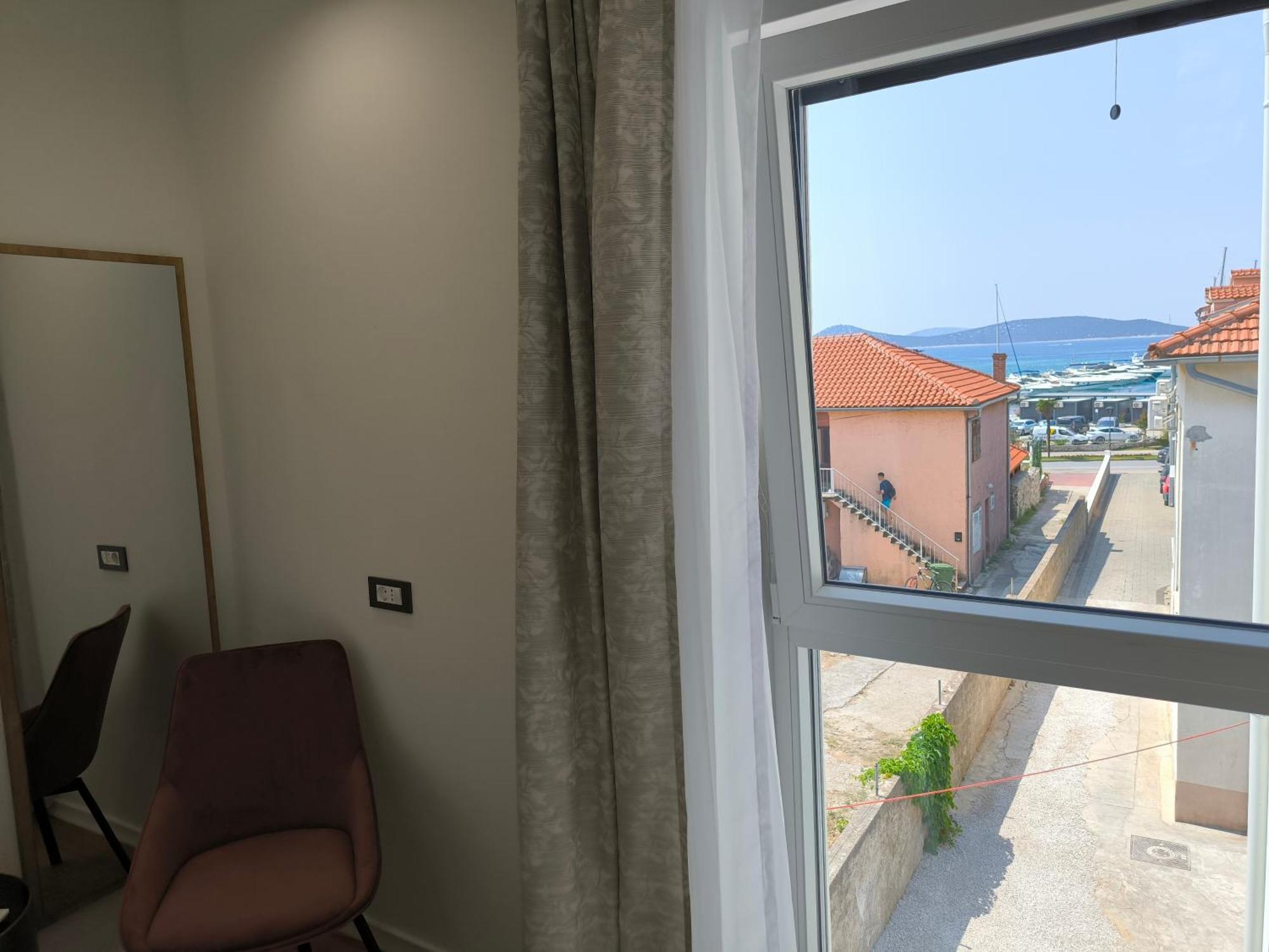 Luxury Apartments Marina View Водице Екстериор снимка