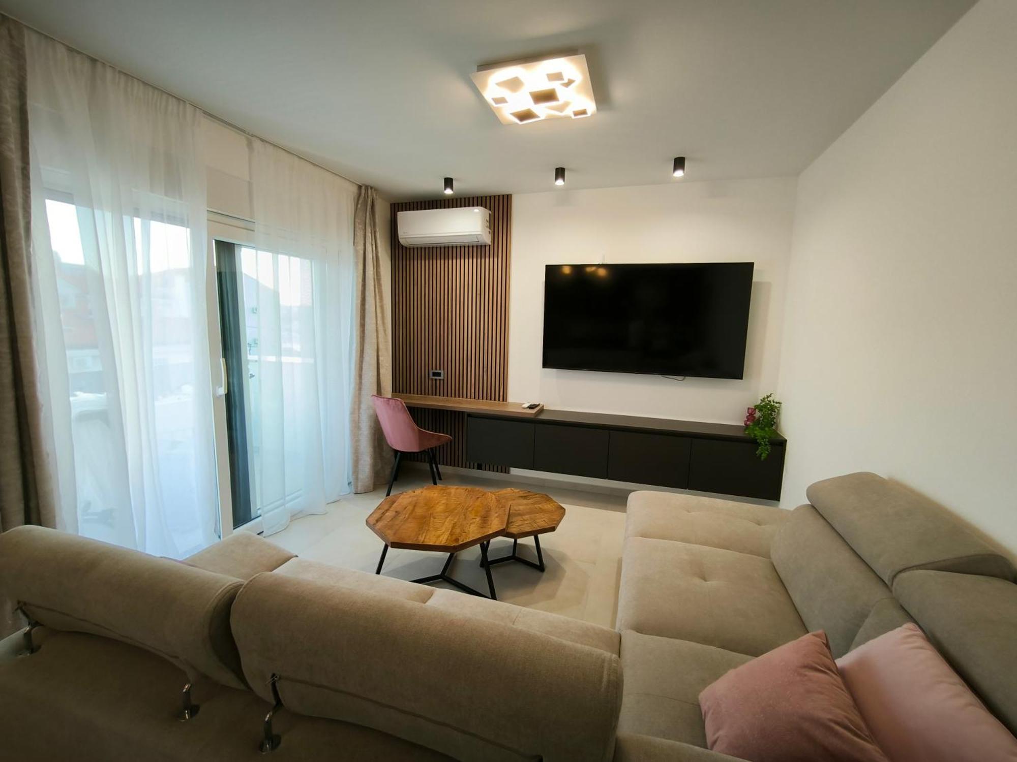 Luxury Apartments Marina View Водице Екстериор снимка